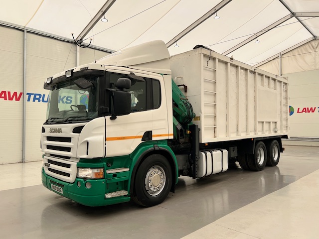 Scania P270 10 Tyre Day Cab Bulk Tipper with Crane