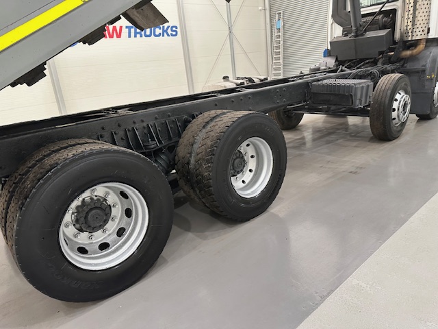 Foden Alpha 380 8×4 Day Cab Steel Tipper