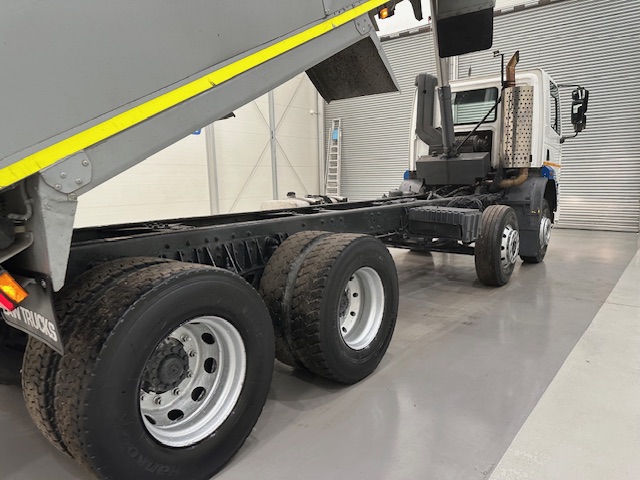 Foden Alpha 380 8×4 Day Cab Steel Tipper