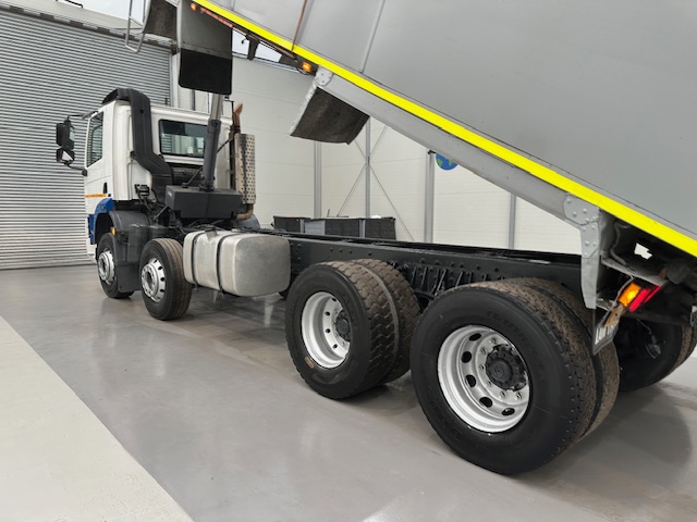 Foden Alpha 380 8×4 Day Cab Steel Tipper