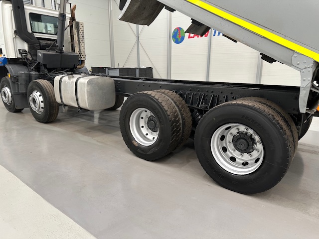 Foden Alpha 380 8×4 Day Cab Steel Tipper