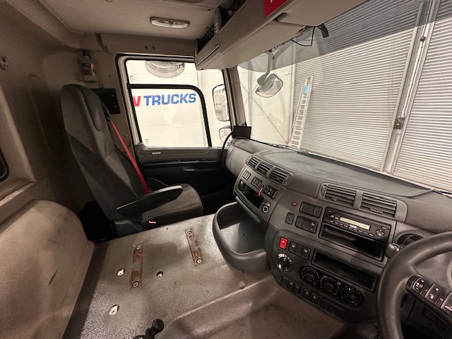 DAF CF 370 8×4 Day Cab Tipper