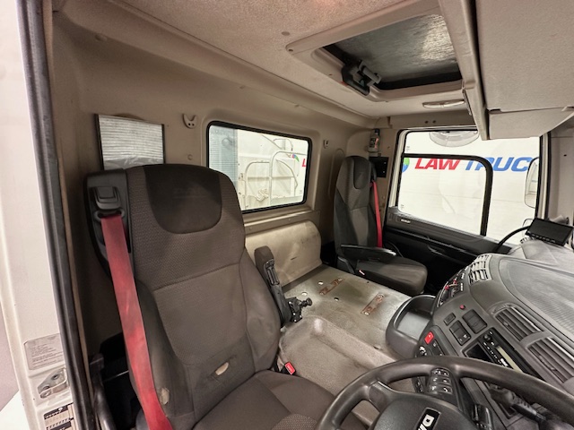 DAF CF 370 8×4 Day Cab Tipper