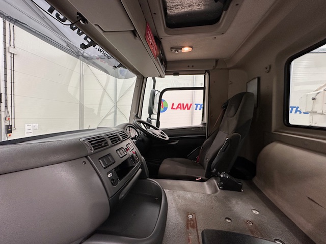 DAF CF 370 8×4 Day Cab Tipper