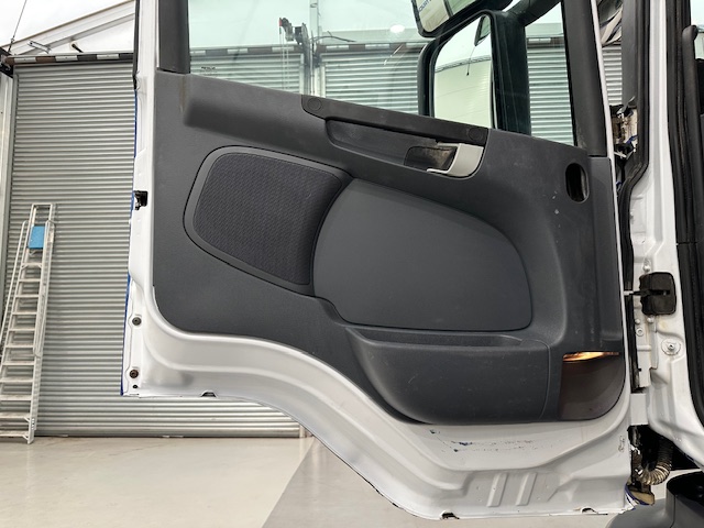 Scania P400 8×4 Rest Cab Steel Tipper