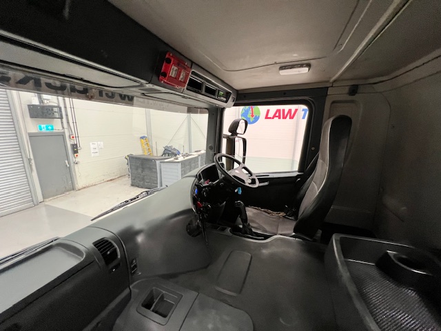Scania P380 8×4 Day Cab Steel Tipper Manual