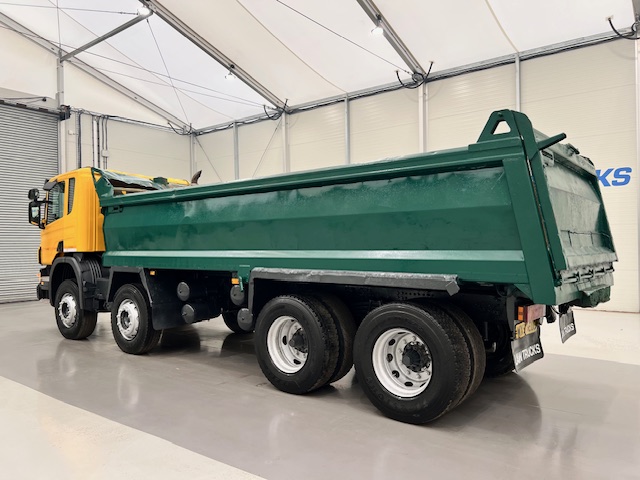 Scania P380 8×4 Day Cab Steel Tipper Manual