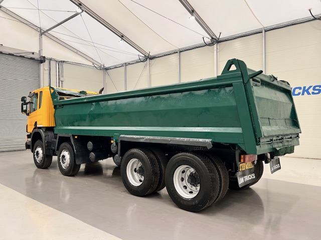 Scania P380 8×4 Day Cab Steel Tipper Manual
