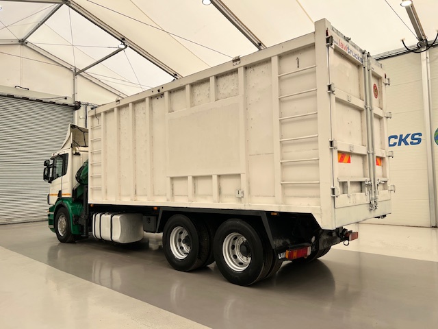 Scania P270 10 Tyre Day Cab Bulk Tipper with Crane