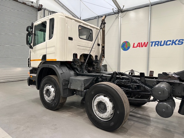 Scania P400 8×4 Rest Cab Steel Tipper