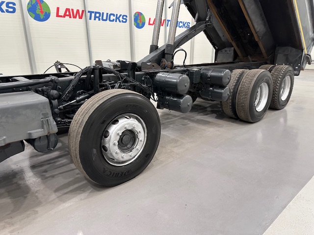Scania P400 8×4 Rest Cab Steel Tipper