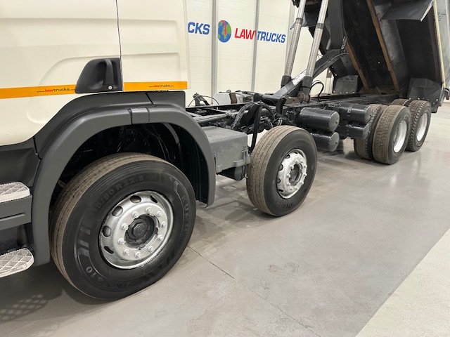 Scania P400 8×4 Rest Cab Steel Tipper