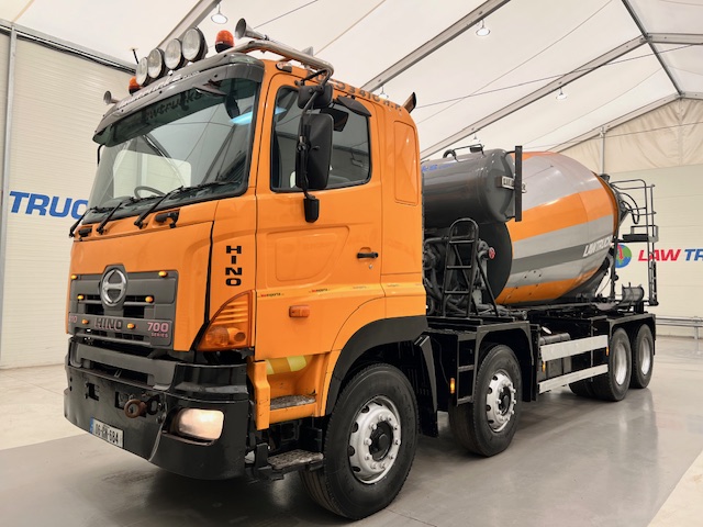 Hino 700 3241 8×4 Cement Mixer