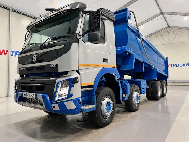Volvo FMX 410 8×4 Day Cab Steel Tipper
