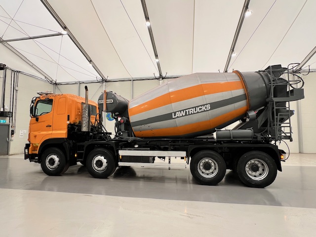 Hino 700 3241 8×4 Cement Mixer