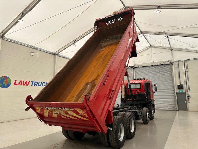 Hino 3241 700 8×4 Sleeper Cab Steel Tipper