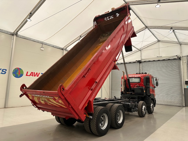 Hino 3241 700 8×4 Sleeper Cab Steel Tipper