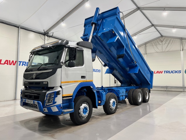 Volvo FMX 410 8×4 Day Cab Steel Tipper