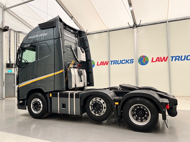 Volvo FH 500 6×2 Midlift Tractor Unit