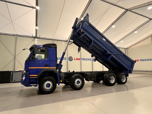 Volvo FM 410 8×4 Day Cab Steel Tipper