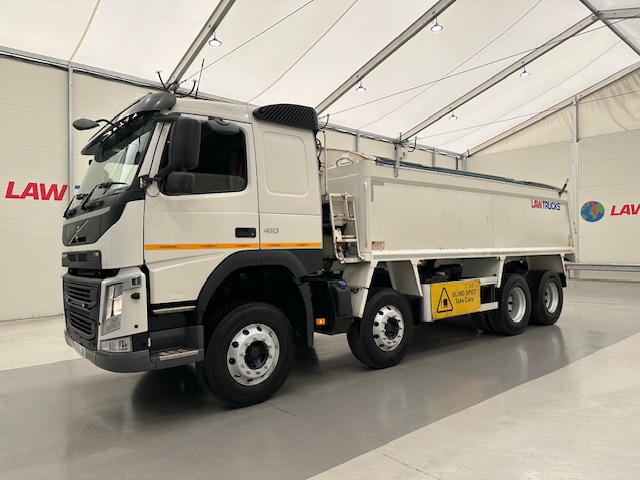Volvo FM 410 8×4 Sleeper Cab Tar Spec Tipper