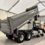 Volvo FMX 420 8×4 Day Cab Steel Tipper - thumbnail
