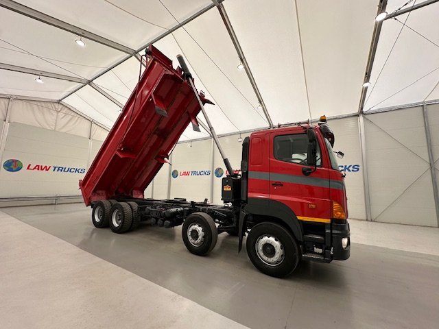 Hino 3241 700 8×4 Sleeper Cab Steel Tipper