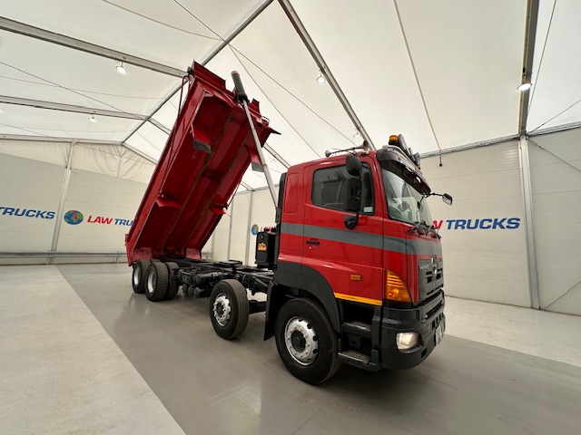 Hino 3241 700 8×4 Sleeper Cab Steel Tipper