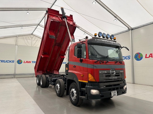 Hino 3241 700 8×4 Sleeper Cab Steel Tipper