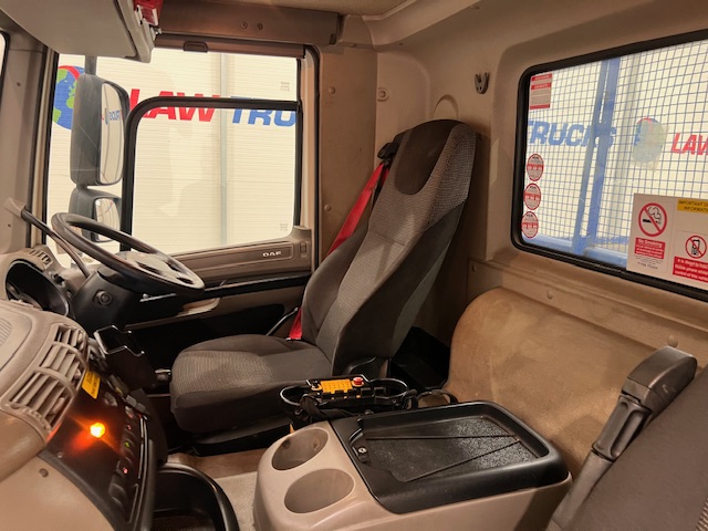 DAF CF75 310 Day Cab Dropside Brick Grab