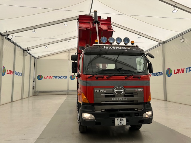 Hino 3241 700 8×4 Sleeper Cab Steel Tipper