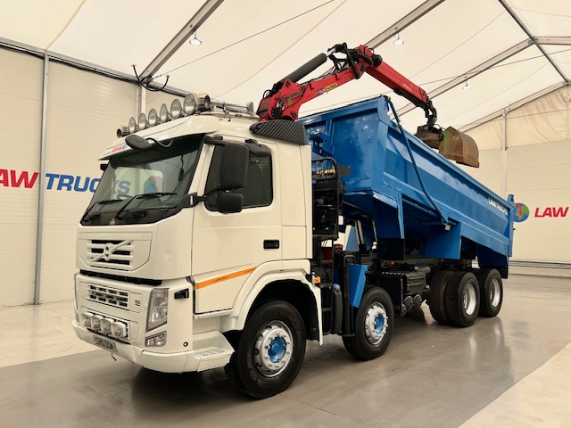 Volvo FM 460 8×4 Steel Tipper Grab