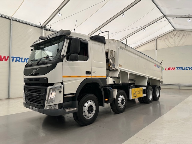 Volvo FM 410 8×4 Sleeper Cab Tar Spec Tipper
