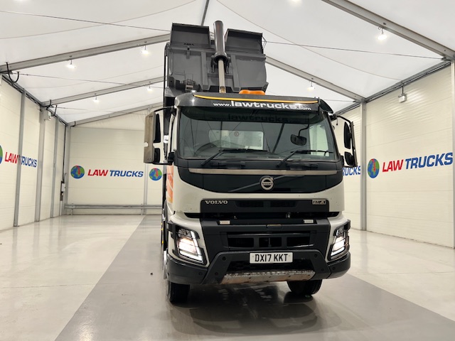 Volvo FMX 420 8×4 Day Cab Steel Tipper