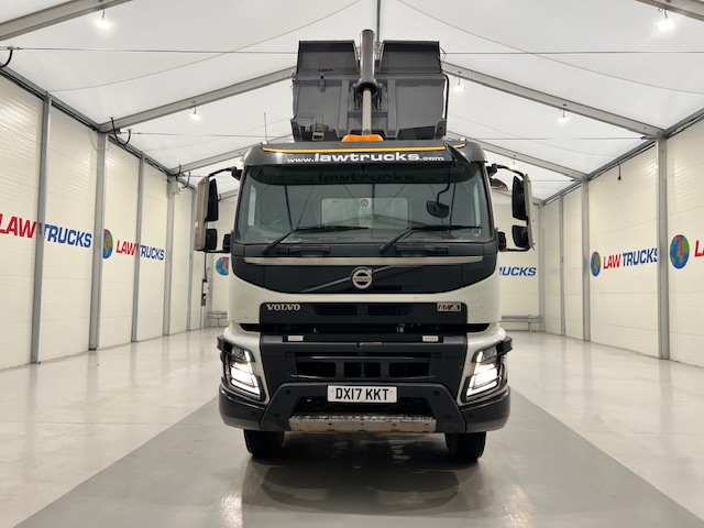 Volvo FMX 420 8×4 Day Cab Steel Tipper