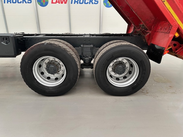 Hino 3241 700 8×4 Sleeper Cab Steel Tipper