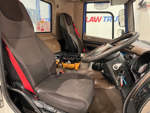 DAF CF75 310 Day Cab Dropside Brick Grab