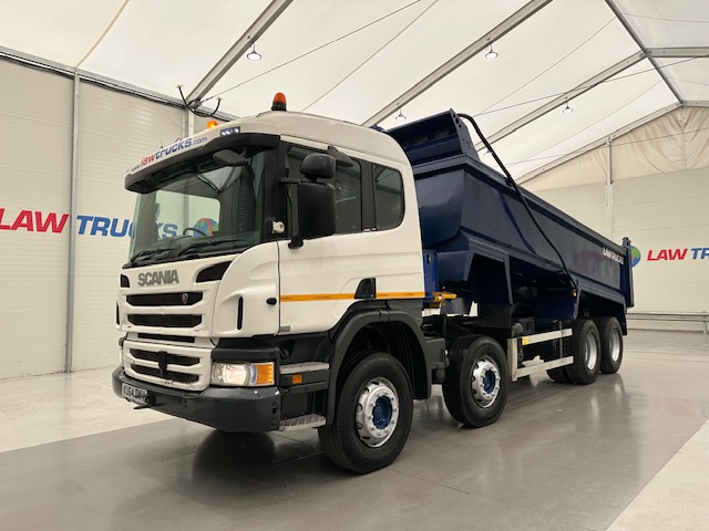 Scania P370 8×4 Sleeper Cab Tipper Manual