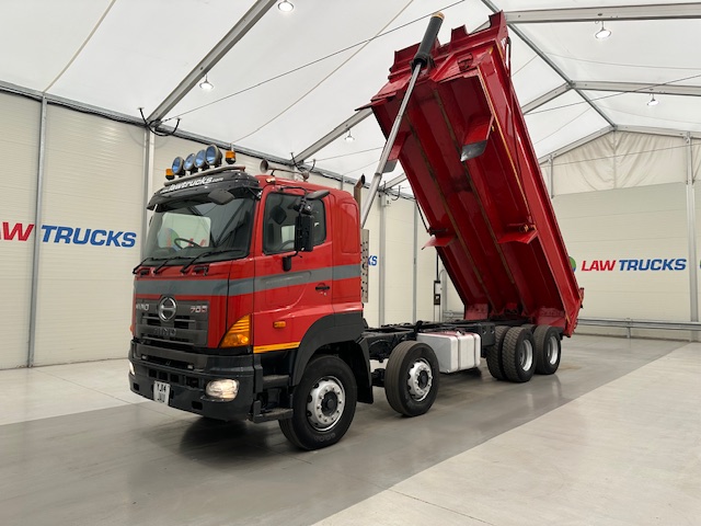 Hino 3241 700 8×4 Sleeper Cab Steel Tipper