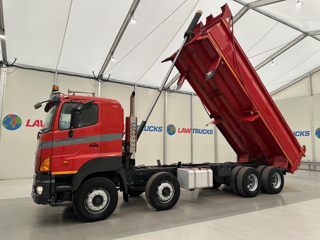 Hino 3241 700 8×4 Sleeper Cab Steel Tipper