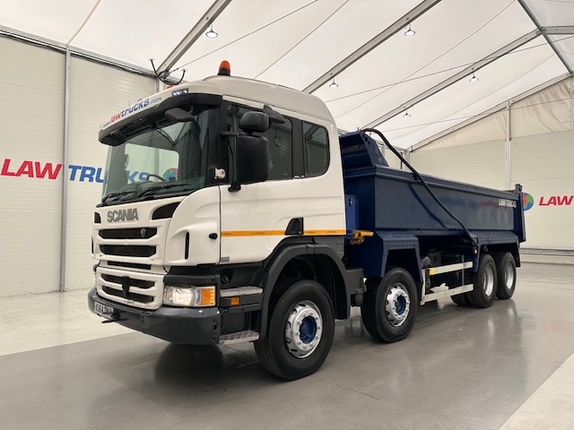 Scania P370 8×4 Sleeper Cab Tipper Manual