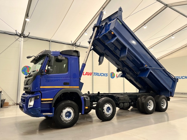 Volvo FM 410 8×4 Day Cab Steel Tipper