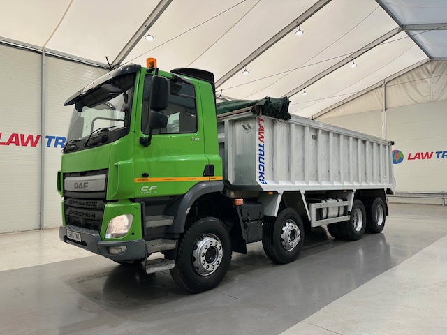 DAF CF 370 8×4 Day Cab Tipper Manual