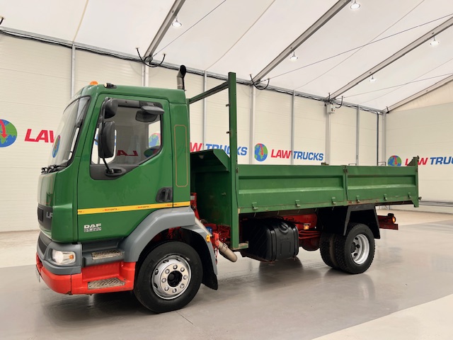 DAF LF55 220 4×2 Day Cab Tipper Manual