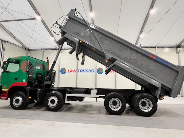 Volvo FM 400 8×4 Day Cab Tipper