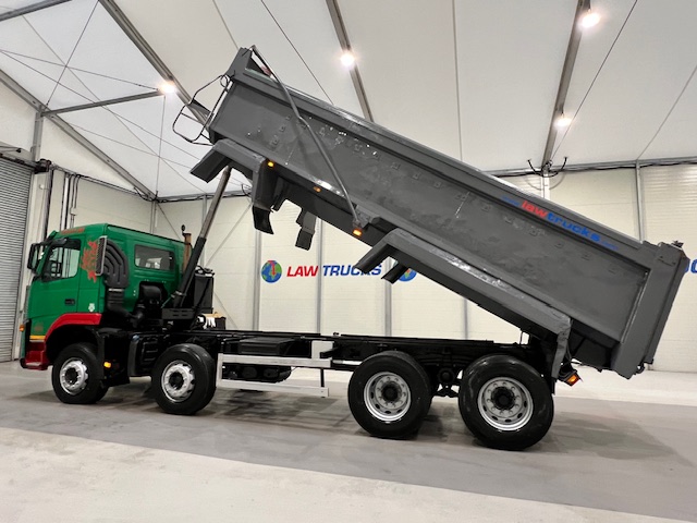 Volvo FM 400 8×4 Day Cab Tipper