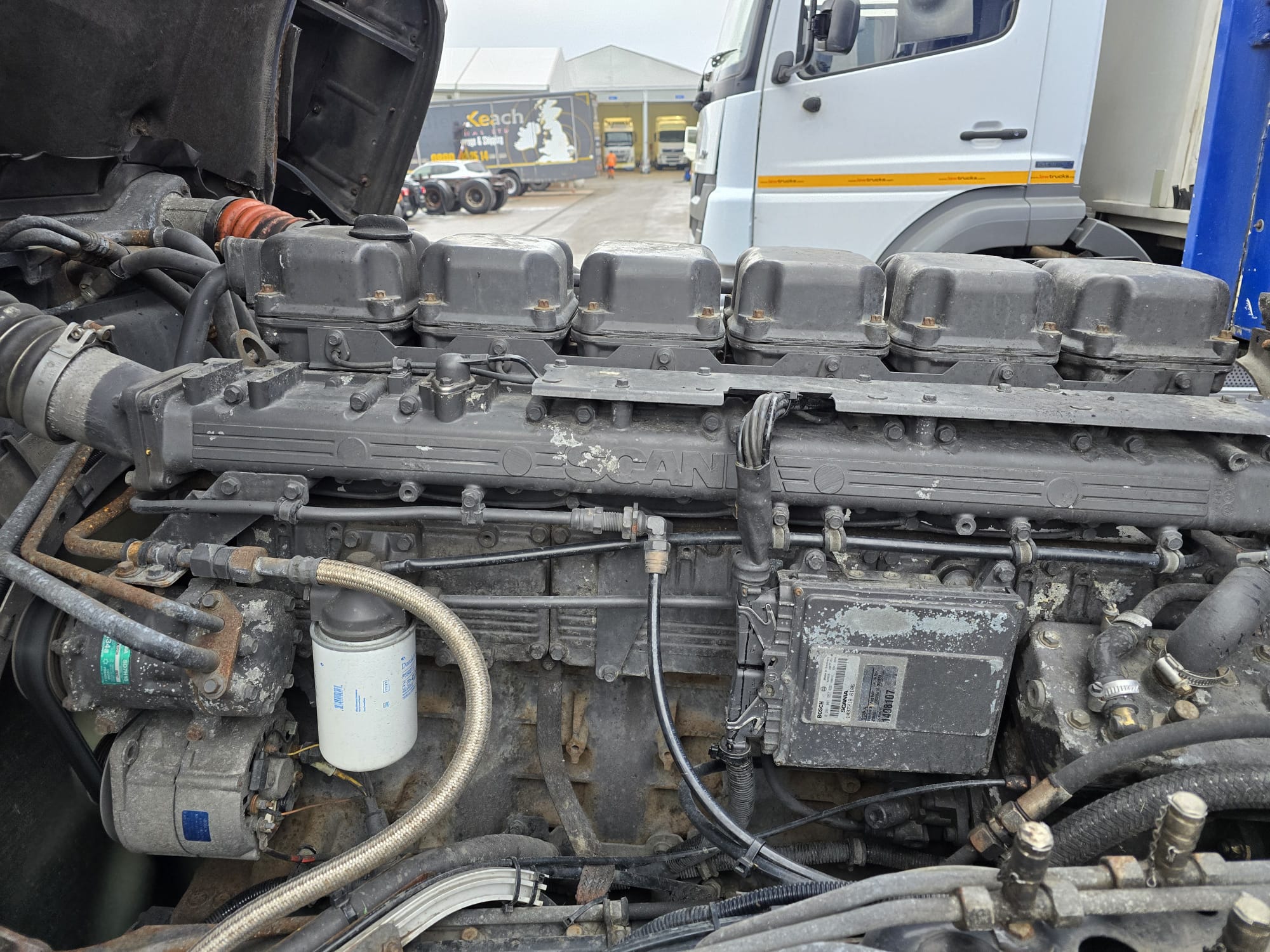 Scania 114 340 6×2 Rear Lift Sleeper Cab Curtainsider