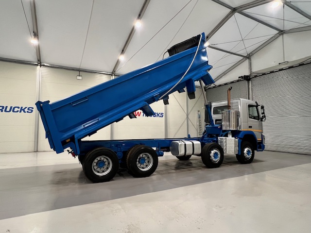 Volvo FMX 410 8×4 Day Cab Steel Tipper