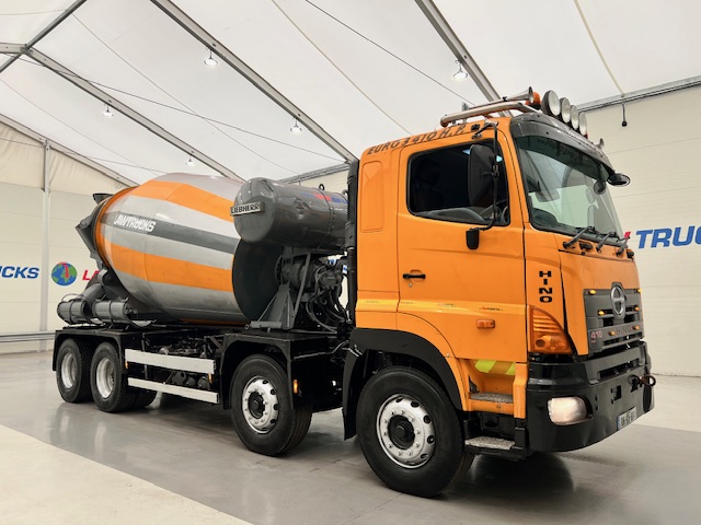 Hino 700 3241 8×4 Cement Mixer