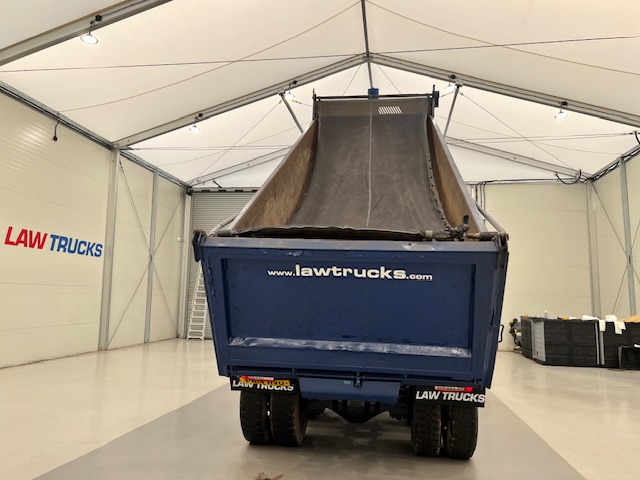 Volvo FM 410 8×4 Day Cab Steel Tipper
